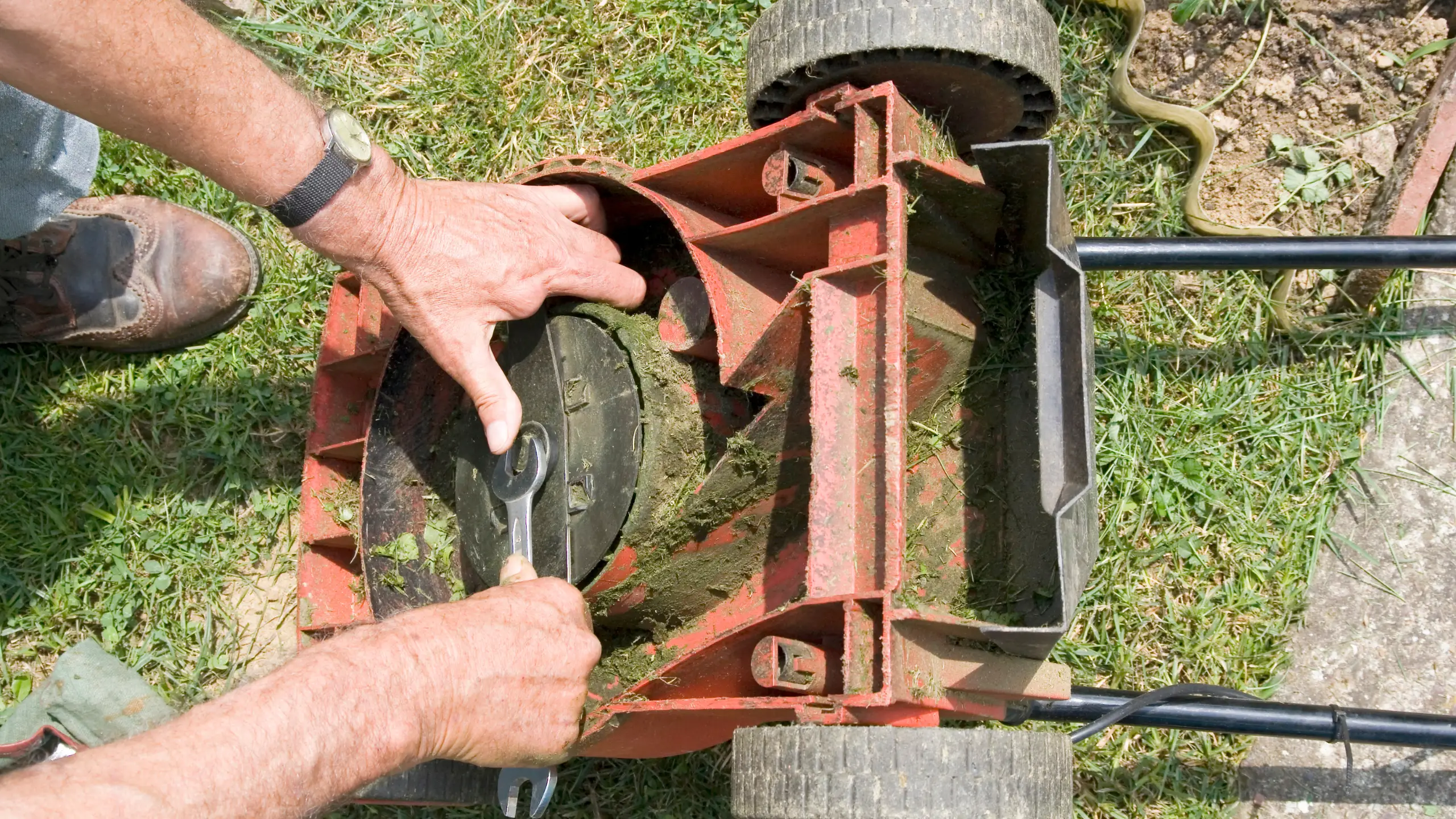 Are Lawnmower Blades Heat Treated?