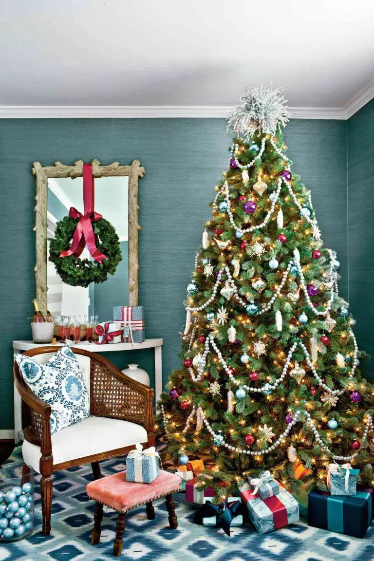 12 Stunning Blue Christmas Tree Decorating Ideas to Transform Your Home for the Holidays